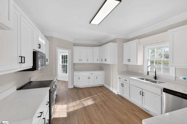 4 Dunrobin Lane, Simpsonville, SC 29681