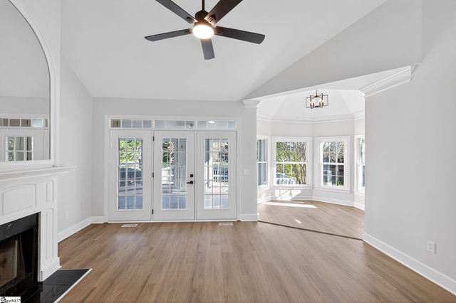 4 Dunrobin Lane, Simpsonville, SC 29681