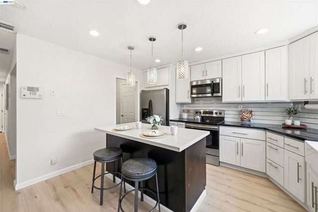 38759 Crane Ter, Fremont, CA 94536
