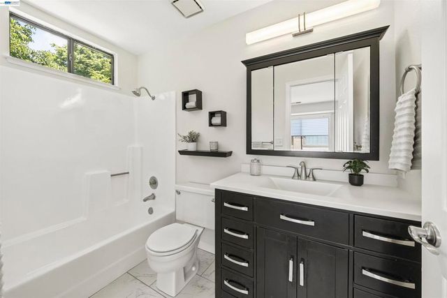 38759 Crane Ter, Fremont, CA 94536