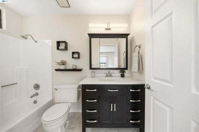 38759 Crane Ter, Fremont, CA 94536