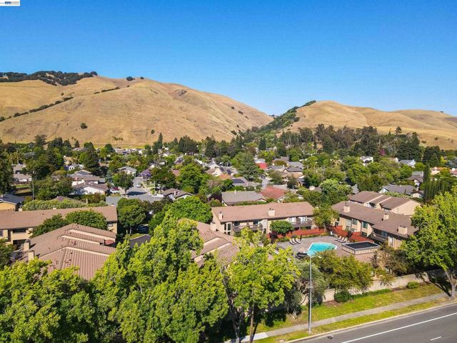 38759 Crane Ter, Fremont, CA 94536