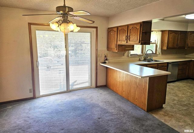 2131 W SUNNYBROOK Drive, Quincy, IL 62301