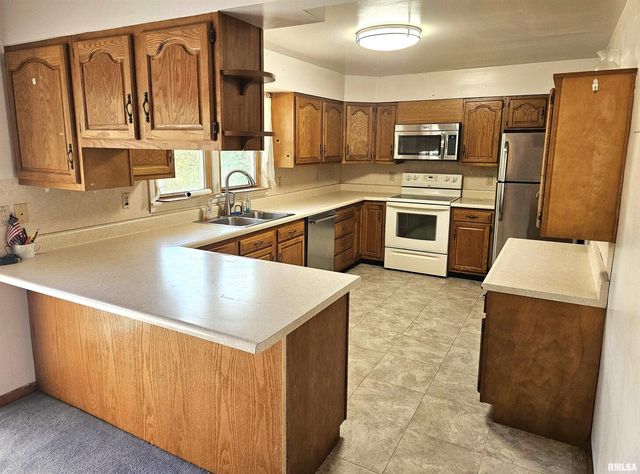 2131 W SUNNYBROOK Drive, Quincy, IL 62301