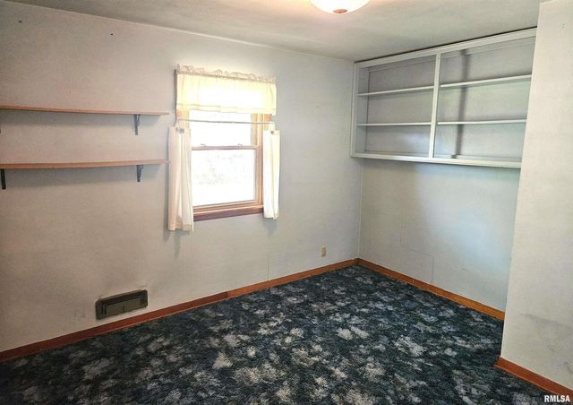 2131 W SUNNYBROOK Drive, Quincy, IL 62301