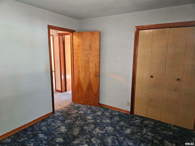 2131 W SUNNYBROOK Drive, Quincy, IL 62301