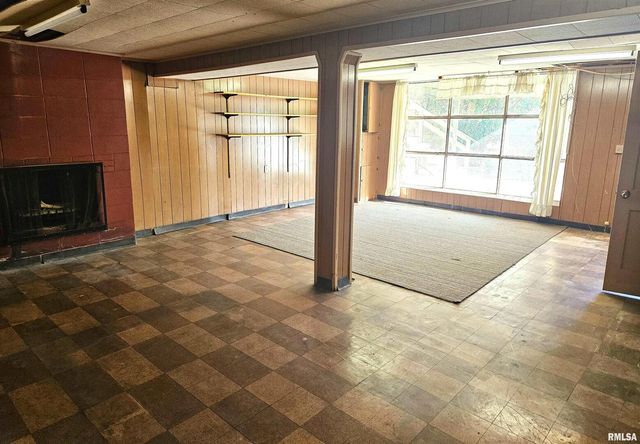 2131 W SUNNYBROOK Drive, Quincy, IL 62301