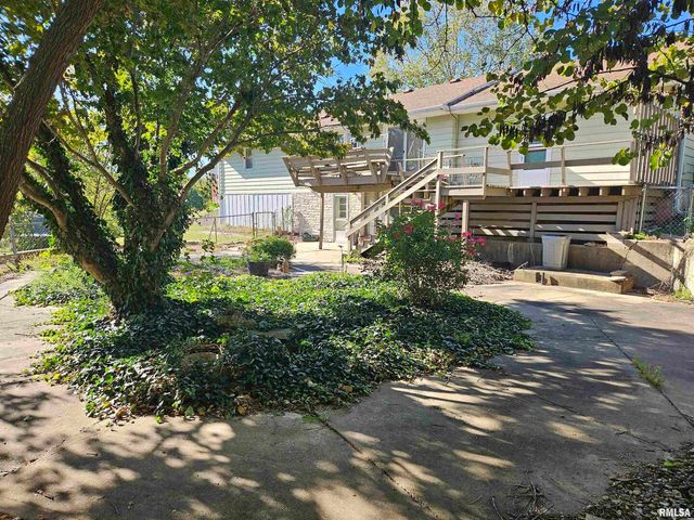 2131 W SUNNYBROOK Drive, Quincy, IL 62301