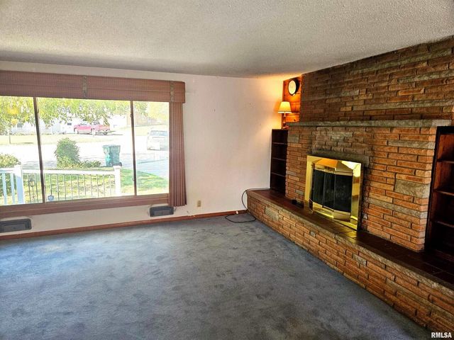 2131 W SUNNYBROOK Drive, Quincy, IL 62301