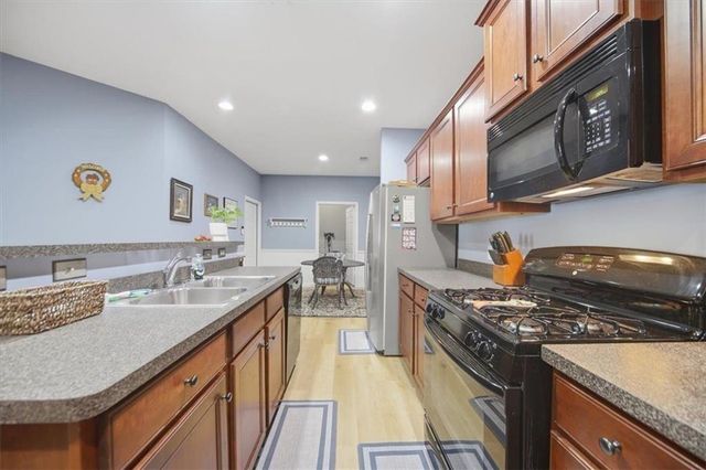 119 Villa Park Circle, Stone Mountain, GA 30087