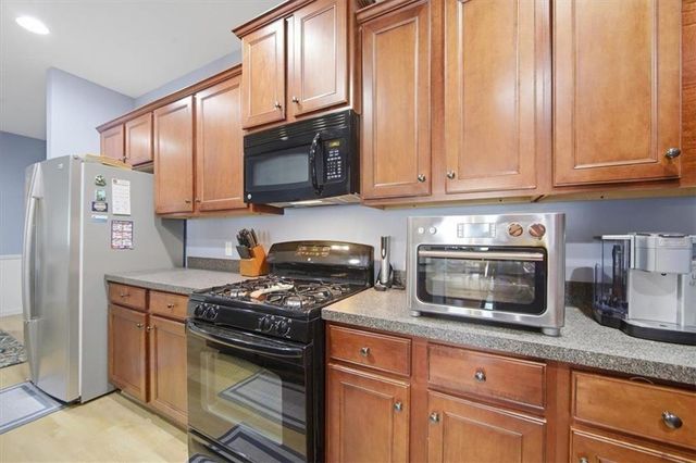119 Villa Park Circle, Stone Mountain, GA 30087