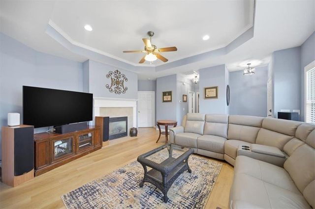 119 Villa Park Circle, Stone Mountain, GA 30087