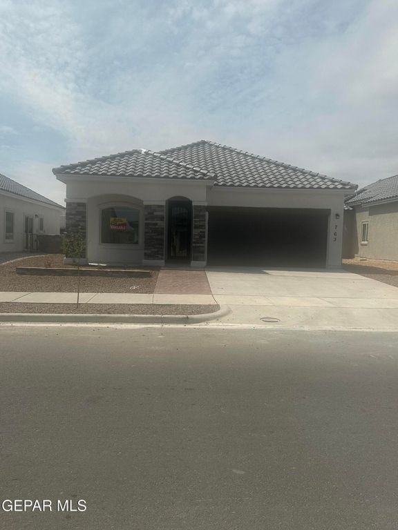 556 PASEO DULCE Avenue, El Paso, TX 79928