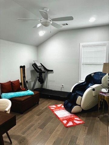 807 N Van Buren Avenue, Dallas, TX 75208