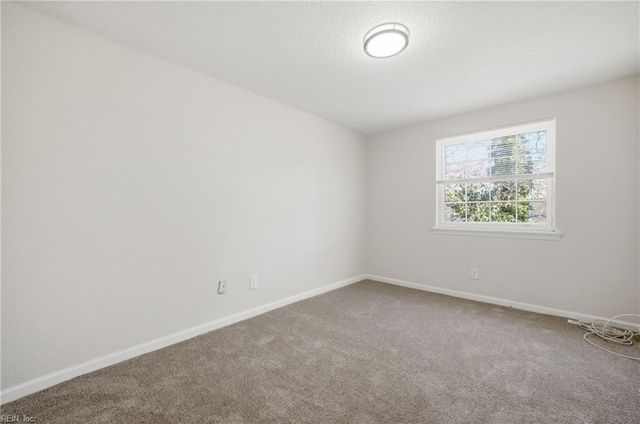 6442 Wellington ST, Norfolk, VA 23513