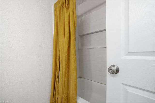 6442 Wellington ST, Norfolk, VA 23513