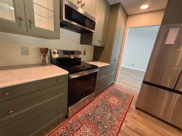 9115 BAY SIDE COURT, Orlando, FL 32819