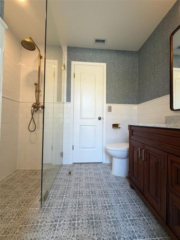 9115 BAY SIDE COURT, Orlando, FL 32819