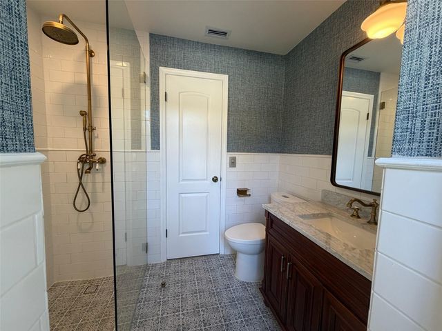 9115 BAY SIDE COURT, Orlando, FL 32819