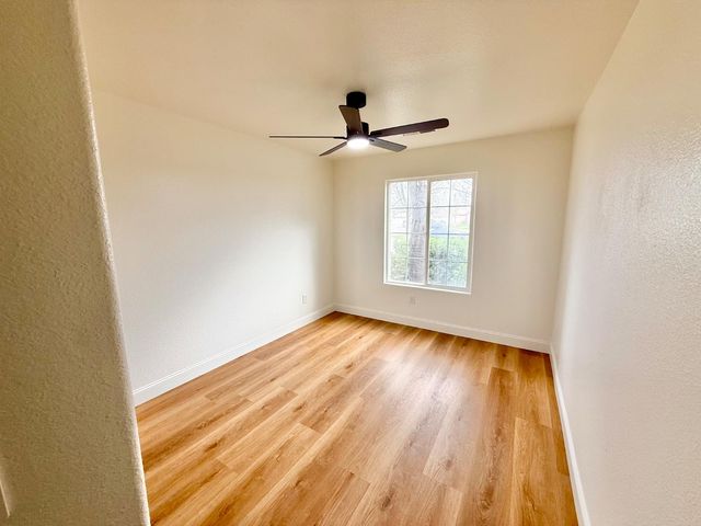 2283 N Sonora Lane, Fresno, CA 93722