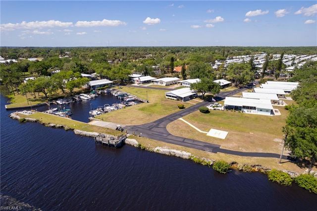 15 Ilex ST, Alva, FL 33920