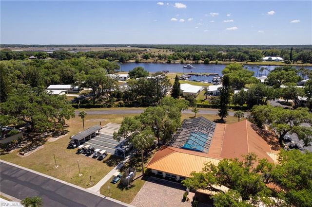 15 Ilex ST, Alva, FL 33920