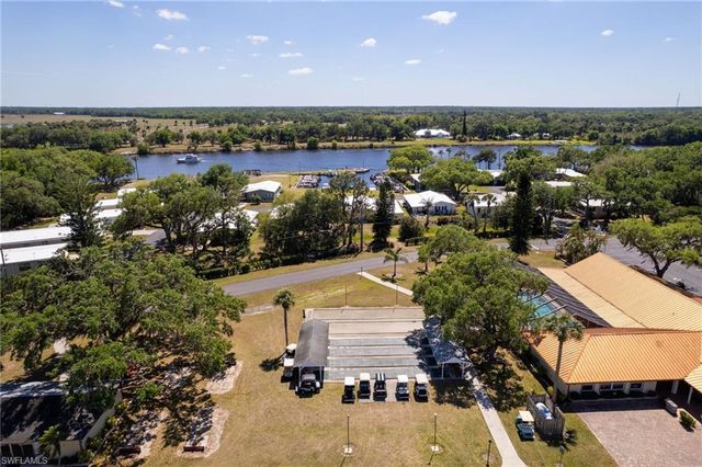 15 Ilex ST, Alva, FL 33920