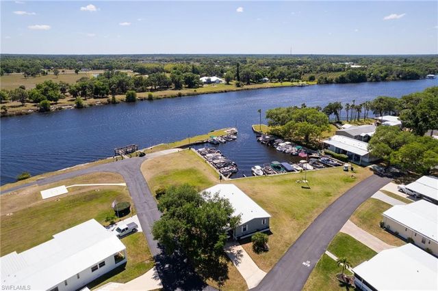 15 Ilex ST, Alva, FL 33920