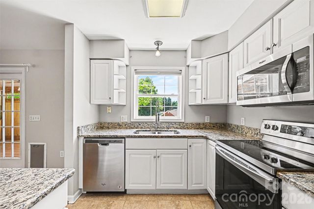 113 Heather Glen Lane, Belmont, NC 28012