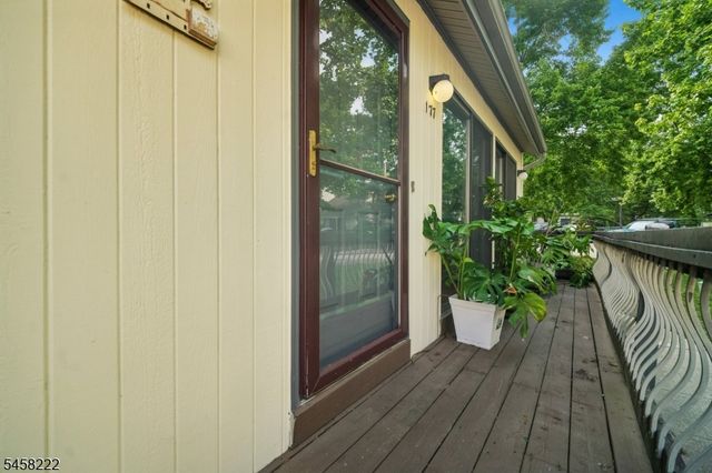 177 Locust Ln, Bernards Twp., NJ 07920