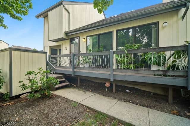177 Locust Ln, Bernards Twp., NJ 07920