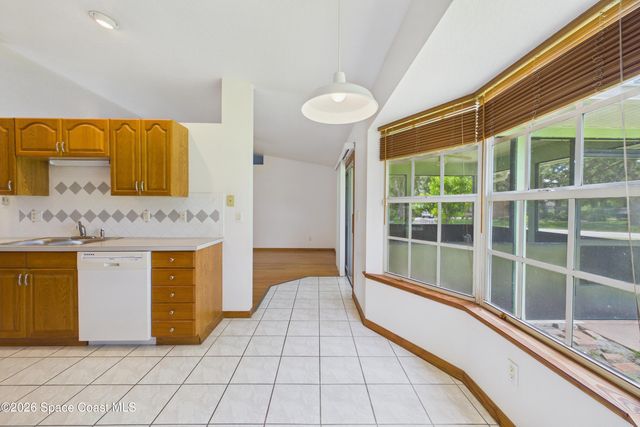 470 Golden Dove Avenue NE, Palm Bay, FL 32907