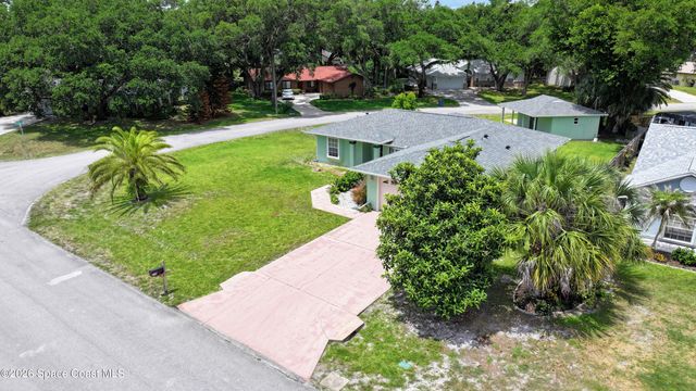 470 Golden Dove Avenue NE, Palm Bay, FL 32907