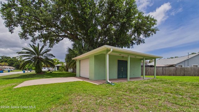470 Golden Dove Avenue NE, Palm Bay, FL 32907
