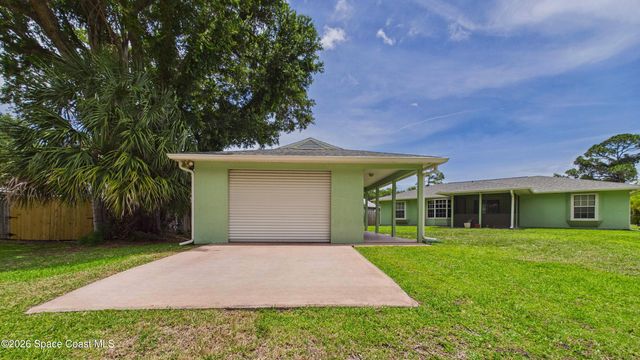 470 Golden Dove Avenue NE, Palm Bay, FL 32907
