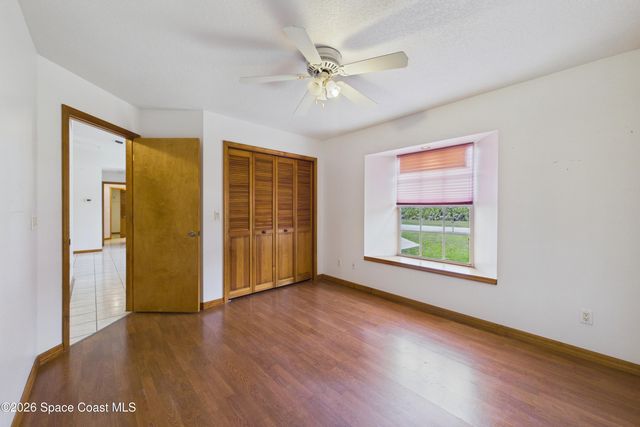 470 Golden Dove Avenue NE, Palm Bay, FL 32907