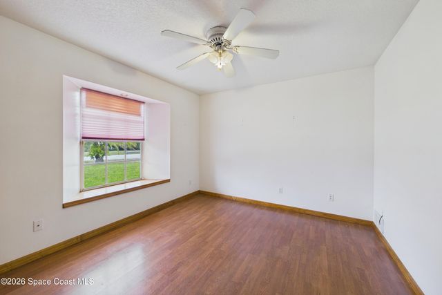 470 Golden Dove Avenue NE, Palm Bay, FL 32907