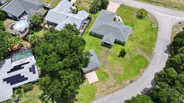 470 Golden Dove Avenue NE, Palm Bay, FL 32907