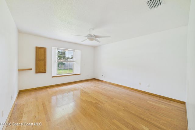 470 Golden Dove Avenue NE, Palm Bay, FL 32907