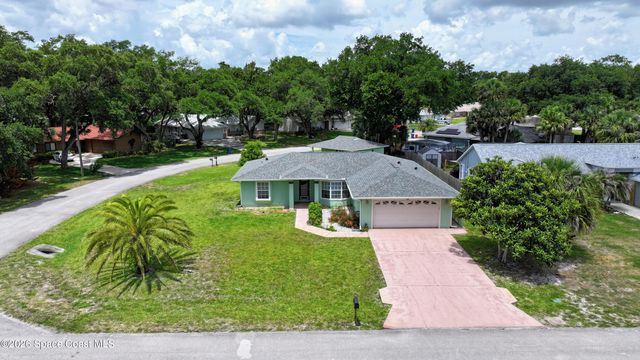 470 Golden Dove Avenue NE, Palm Bay, FL 32907
