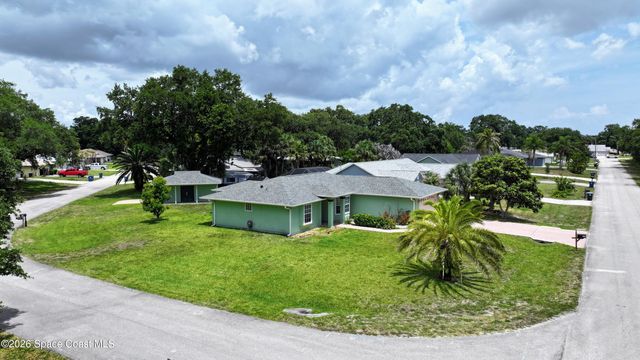 470 Golden Dove Avenue NE, Palm Bay, FL 32907