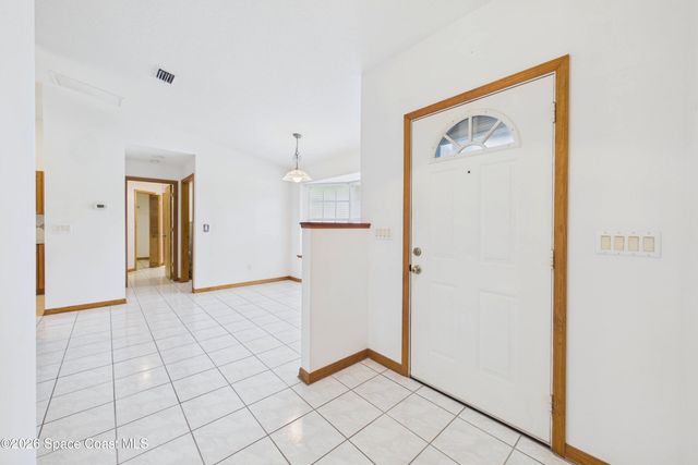 470 Golden Dove Avenue NE, Palm Bay, FL 32907