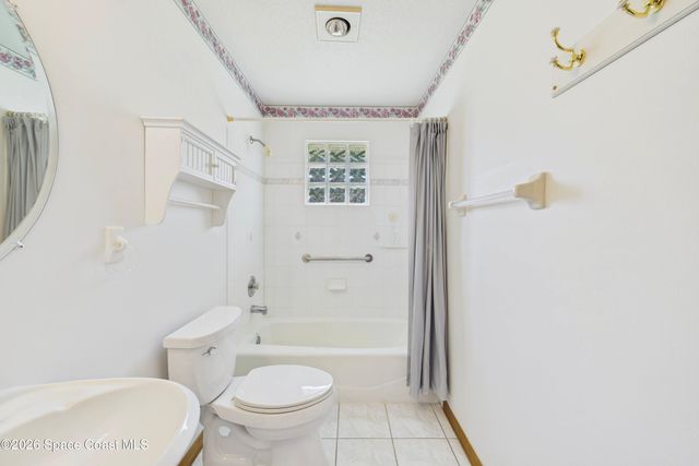 470 Golden Dove Avenue NE, Palm Bay, FL 32907