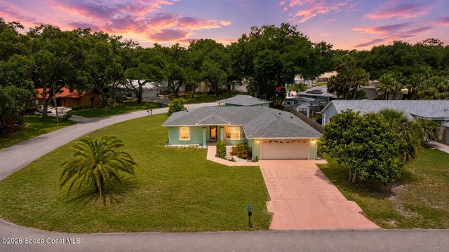 470 Golden Dove Avenue NE, Palm Bay, FL 32907