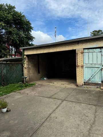 80 Mcadoo Ave 2, Jersey City, NJ 07305