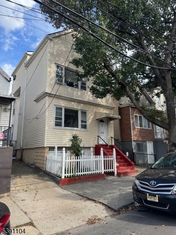 80 Mcadoo Ave 2, Jersey City, NJ 07305