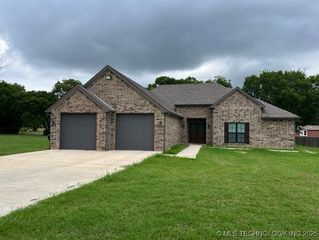 408 S Donehoo, Kingston, OK 73439