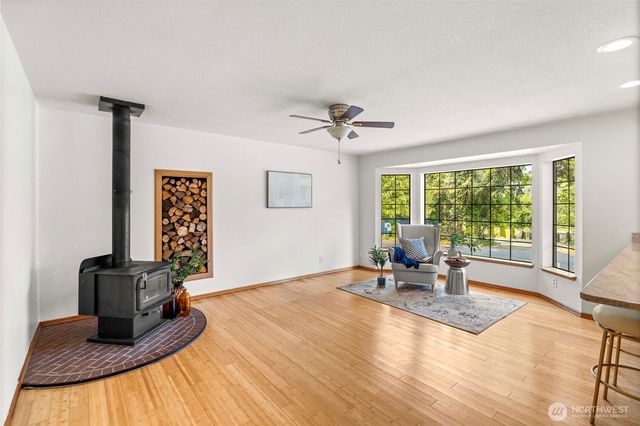 511 Kloshe Way, La Conner, WA 98257
