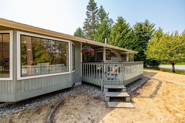 511 Kloshe Way, La Conner, WA 98257