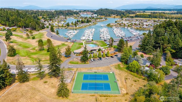 511 Kloshe Way, La Conner, WA 98257